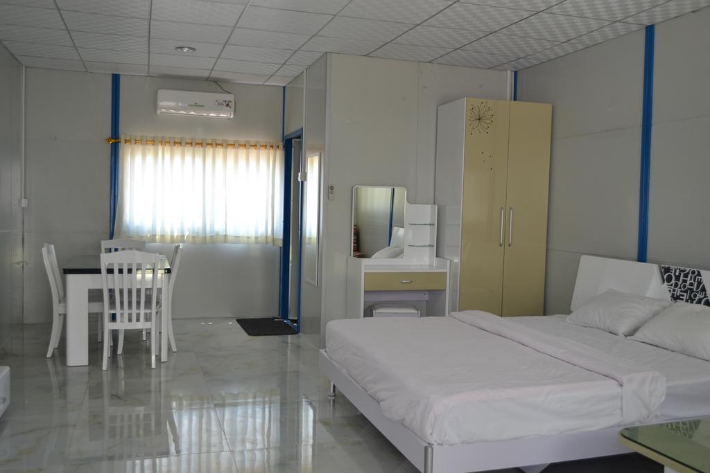 Mimiland Batu Payung Hotel Singkawang Habitación foto