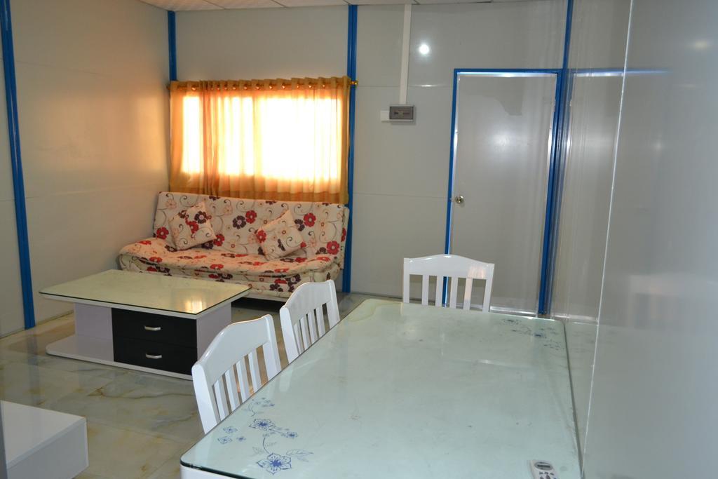 Mimiland Batu Payung Hotel Singkawang Habitación foto